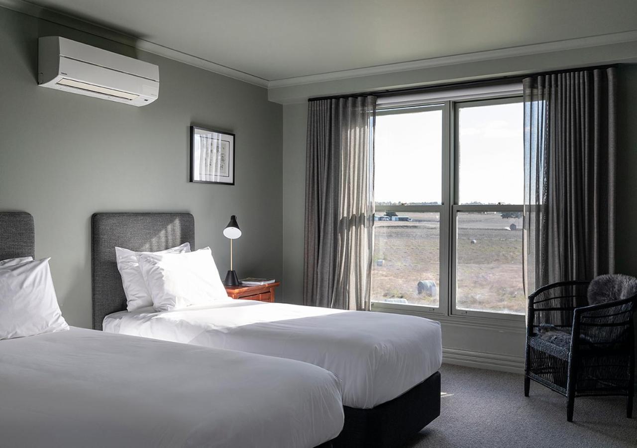 Cleveland Estate Hotell Lance Field Exteriör bild